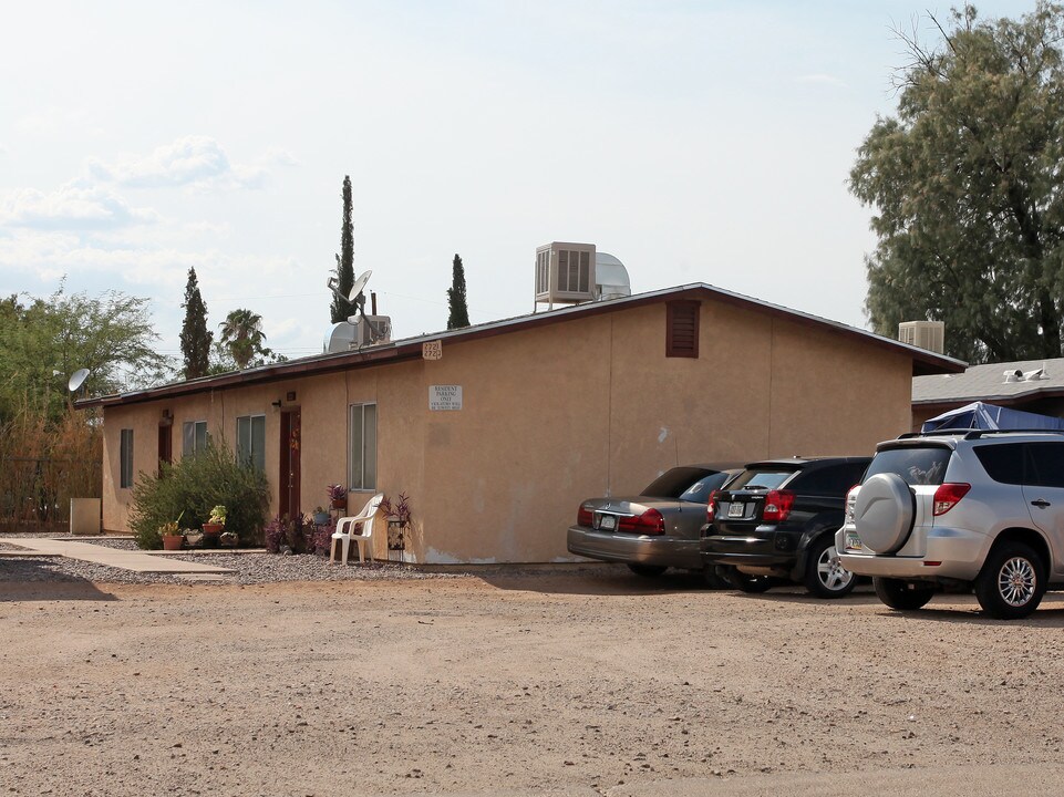 2731-2791 N Fair Oaks Ave in Tucson, AZ - Foto de edificio