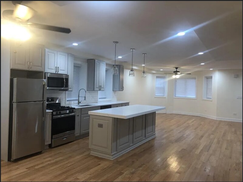 2505 N Hamlin Ave in Chicago, IL - Building Photo