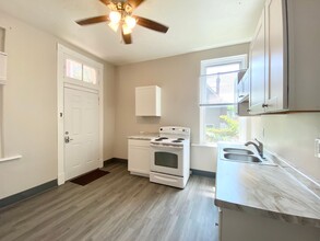 211 Bosley St-Unit -Single Family in Cincinnati, OH - Foto de edificio - Building Photo