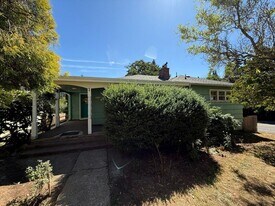 3490 Neef Ave SE in Salem, OR - Building Photo