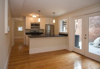 652 Massachusetts Ave, Unit 1B in Boston, MA - Building Photo - Building Photo