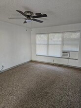2607 NE 30th St, Unit B in Fort Lauderdale, FL - Foto de edificio - Building Photo