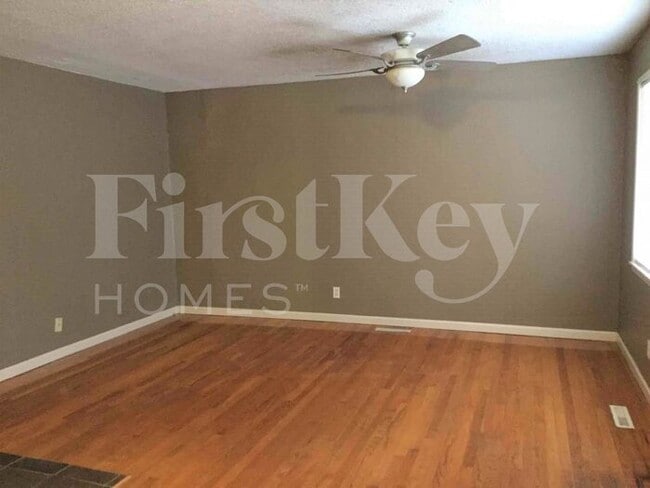 11217 E 50th Terrace in Kansas City, MO - Building Photo - Building Photo