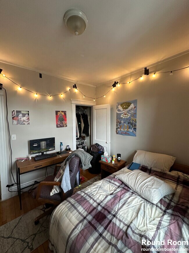 1653 Commonwealth Ave in Boston, MA - Building Photo - Building Photo