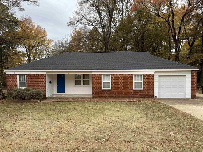 property at 487 S Center St