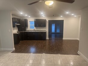 266 Kate Schenck Ave in San Antonio, TX - Foto de edificio - Building Photo