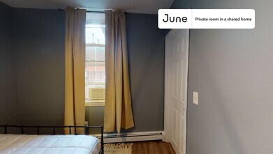 Room in Shared 3 bed/1 bath home, Unit C in Boston, MA - Building Photo - Building Photo