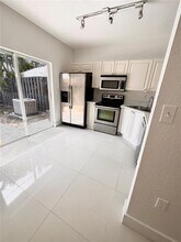 17046 SW 137th Pl in Miami, FL - Building Photo - Building Photo