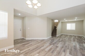5681 Woods Crossing St in Las Vegas, NV - Building Photo - Building Photo