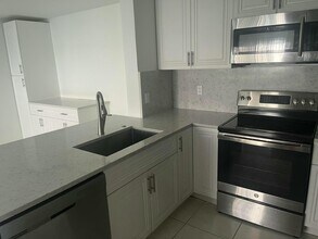 209 Foxtail Dr in Greenacres, FL - Building Photo - Building Photo