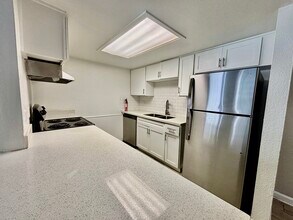 600 Nottingham Oaks Trail in Houston, TX - Building Photo - Building Photo