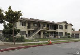 1173 N. Mayfair in Anaheim, CA - Foto de edificio - Building Photo