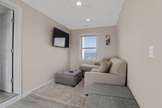 76 Creek Rd in Wading River, NY - Building Photo - Building Photo