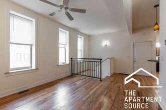 2835 N Damen Ave, Unit 1R in Chicago, IL - Building Photo - Building Photo