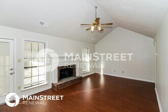 1157 Harpeth Dr in Memphis, TN - Foto de edificio - Building Photo