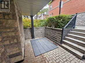 318 John St. in Markham, ON - Building Photo - Building Photo