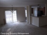 2040 Ivey Commons Rd photo'