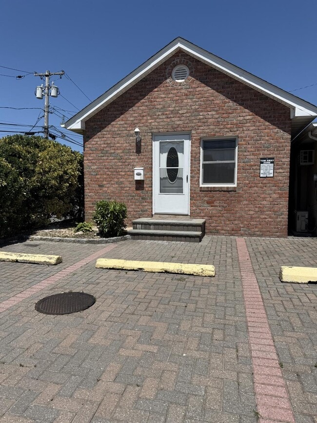 property at 355 Bayville Ave