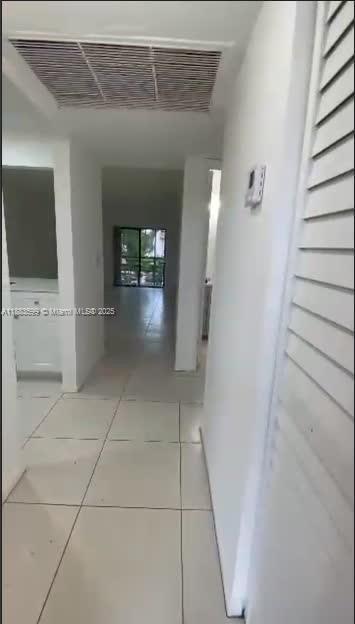 861 NE 209th Terrace in Miami, FL - Building Photo - Building Photo