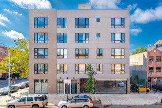 186 Putnam Ave in Brooklyn, NY - Building Photo - Building Photo