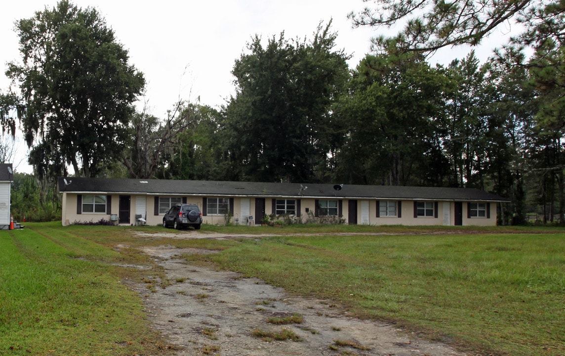 18057 US Highway 301 N in Starke, FL - Foto de edificio