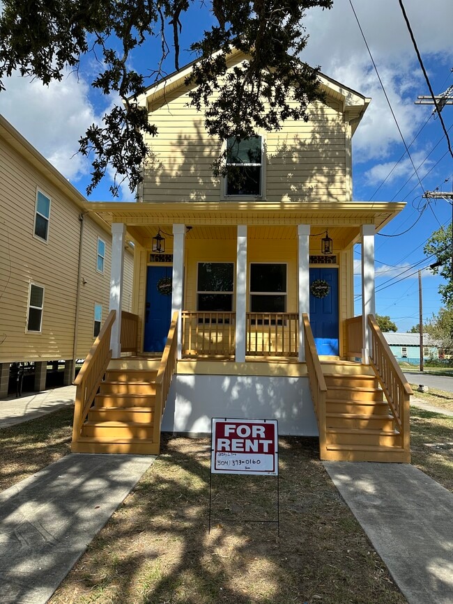 6333 Saint Claude Ave, Unit 6333 St. Claude St in New Orleans, LA - Foto de edificio - Building Photo