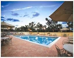 1800 Sans Souci Blvd in Miami, FL - Building Photo - Building Photo