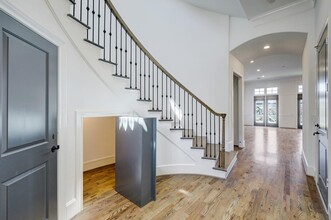 1116 Mosaico Ln in Houston, TX - Foto de edificio - Building Photo