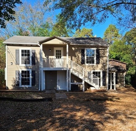 215 Davis St in Nacogdoches, TX - Building Photo