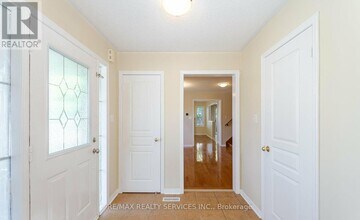 5616 Margarita Crescent in Mississauga, ON - Building Photo - Building Photo