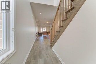 361 Beechdrops Dr in Waterloo, ON - Building Photo - Building Photo