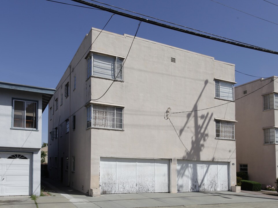 164 W Broadmoor Blvd in San Leandro, CA - Foto de edificio