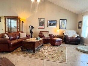 1964 Hobart Ln in Lewisville, TX - Building Photo - Building Photo