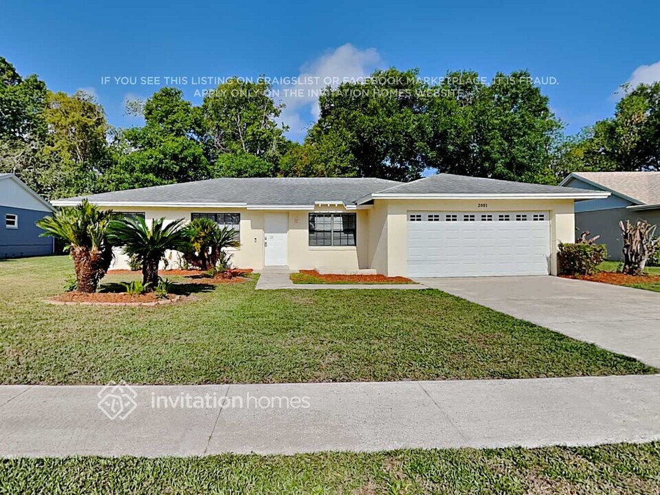 2001 Nottingdale Ln in Winter Park, FL - Building Photo