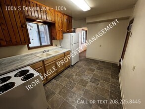 1004 S Denver Ave in Boise, ID - Building Photo - Building Photo