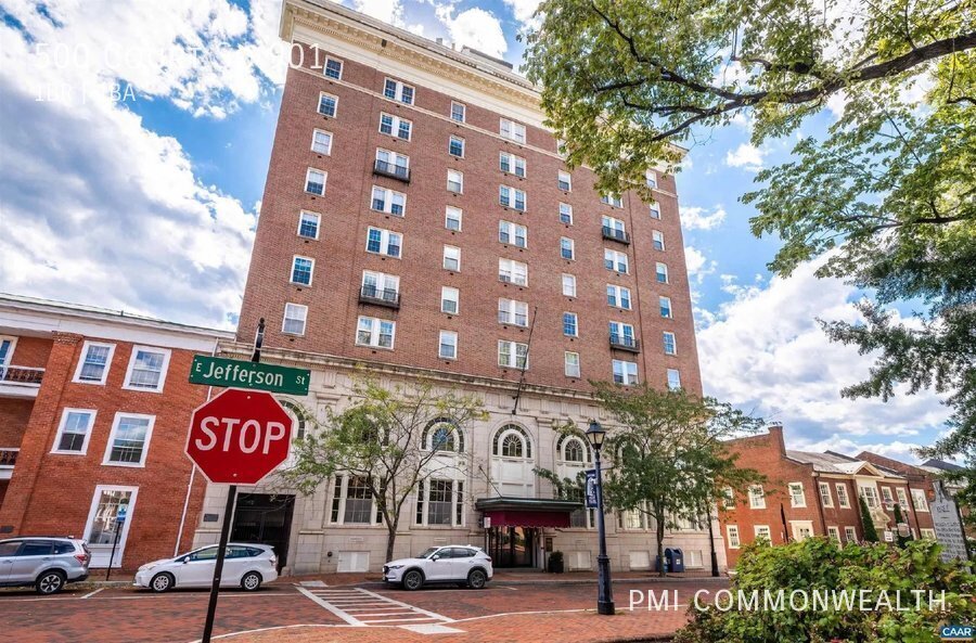 500 Court Square in Charlottesville, VA - Building Photo