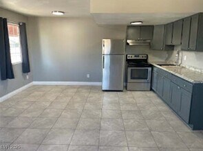 632 Triest Ct in Las Vegas, NV - Building Photo - Building Photo