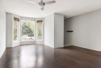 3619 Centre B St NW in Calgary, AB - Building Photo - Building Photo
