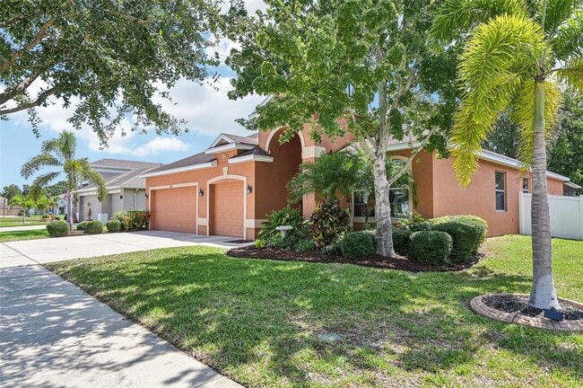 12612 Avelar Creek Dr in Riverview, FL - Building Photo - Building Photo