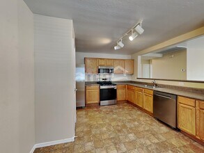 3416 S 80th Ave in Phoenix, AZ - Building Photo - Building Photo