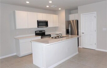 15091 Wildflower Cir in Naples, FL - Building Photo - Building Photo
