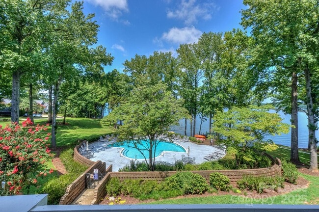 property at 320 Northwest Dr