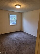 2781 Thackeray Ave NW in Massillon, OH - Building Photo - Building Photo