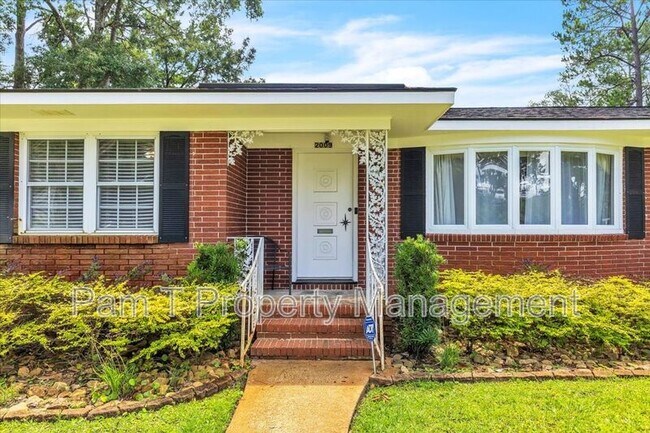 2009 Bacon Park Dr in Savannah, GA - Building Photo - Building Photo