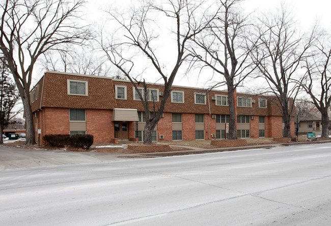 Cambridge Court Apartments in Minneapolis, MN - Building Photo - Building Photo