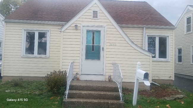 property at 3640 Chapin Ave