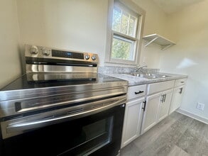 1820 Tunnel Blvd in Chattanooga, TN - Building Photo - Building Photo