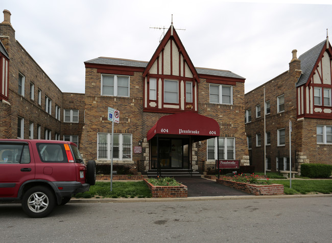 Pennbrooke in Kansas City, MO - Foto de edificio - Building Photo