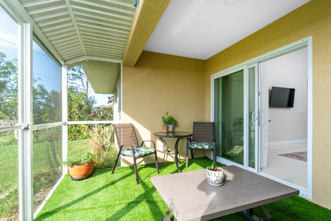 10523 Pendleton Ave, Unit 10523 Pendleton in Englewood, FL - Building Photo - Building Photo