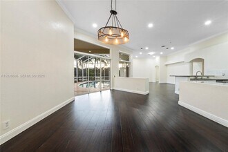 2893 Oakbrook Dr in Weston, FL - Building Photo - Building Photo